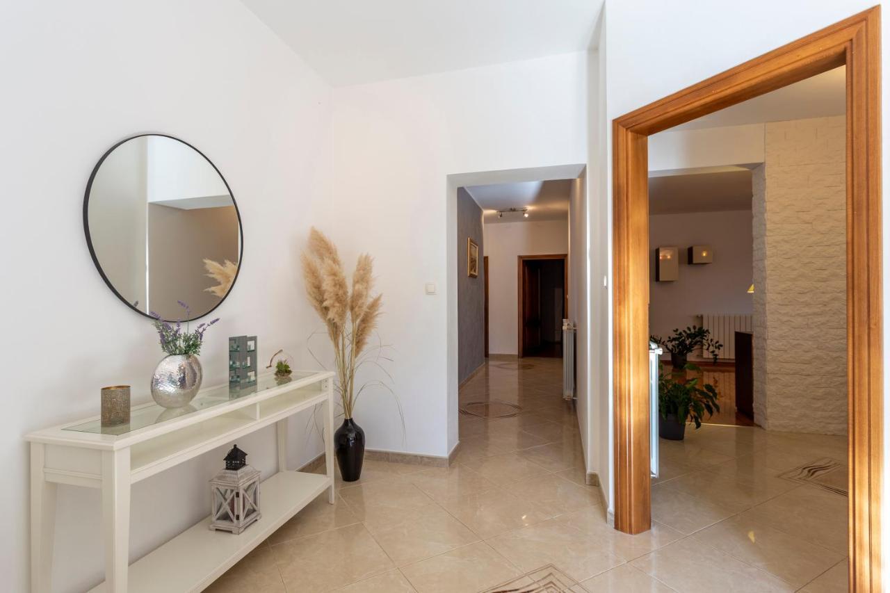 Villa Anavi Bicici Dış mekan fotoğraf